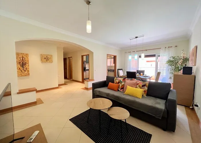 Vilamoura Victoria Gardens With Pool By Homing