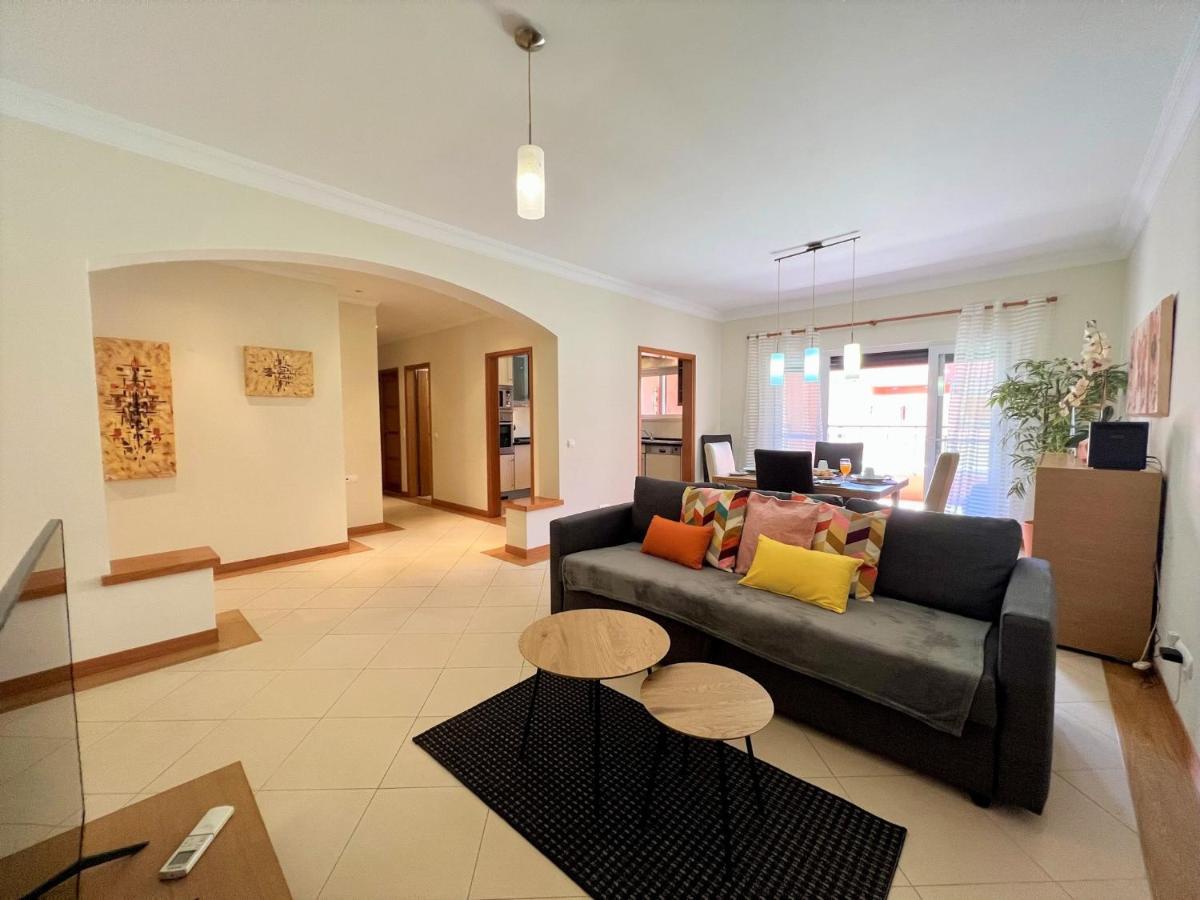 Victoria Gardens With Pool By Homing *