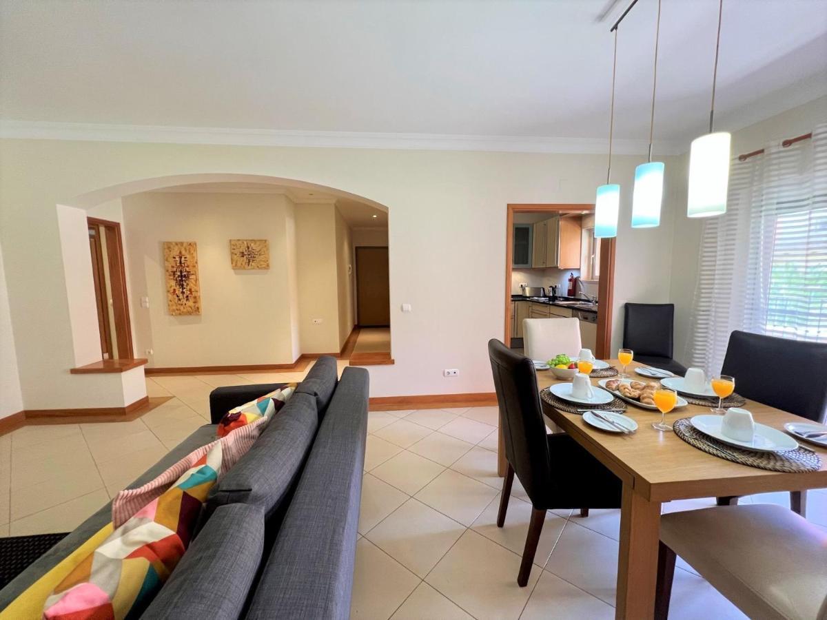Victoria Gardens With Pool By Homing Apartment